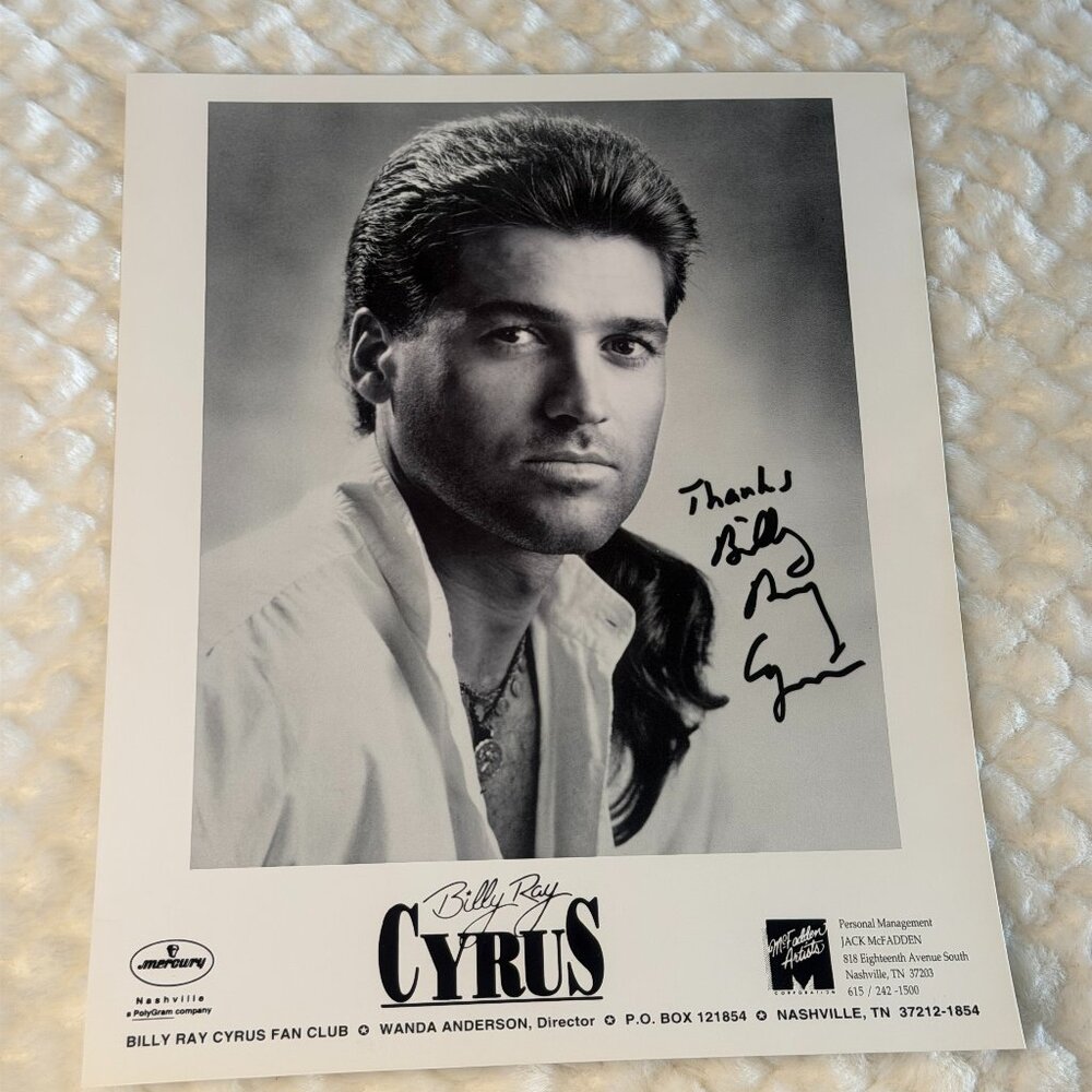 Billy Ray Cyrus 8x10 B&W Autograph